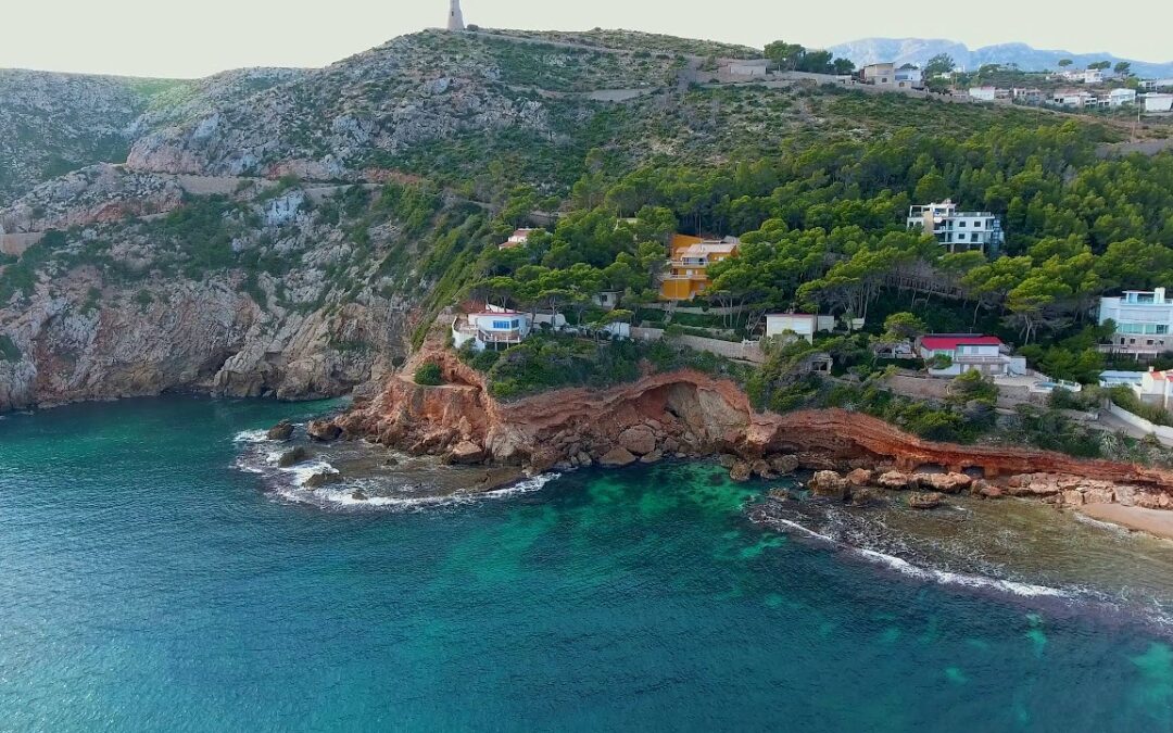 BOAT TRIP COVA TALLADA WITH TASTING MUSSELS AND WINE